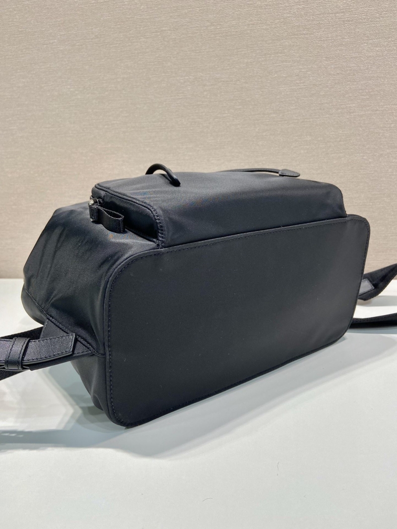Pra*a backpacks